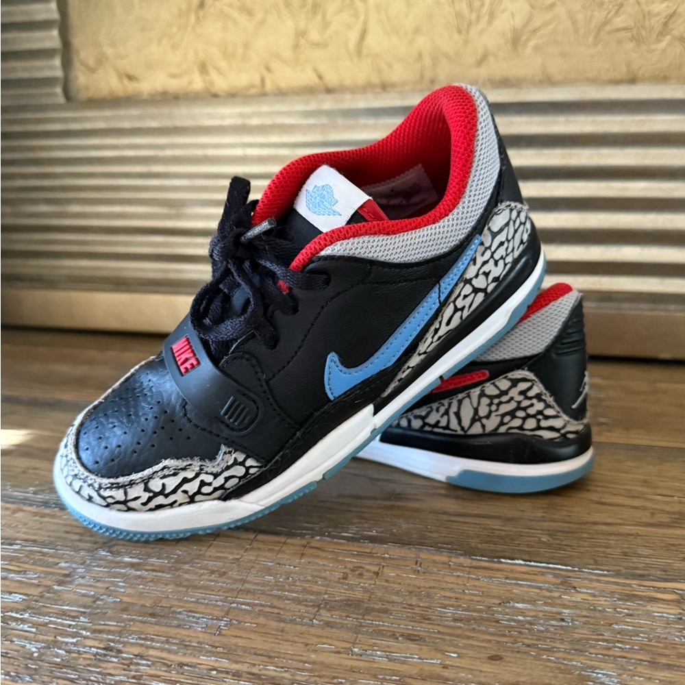 Boys Air Jordan Legacy 312 Low Size 13C